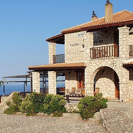 Nireas : Stone Villa Orthoniai Bagian luar foto