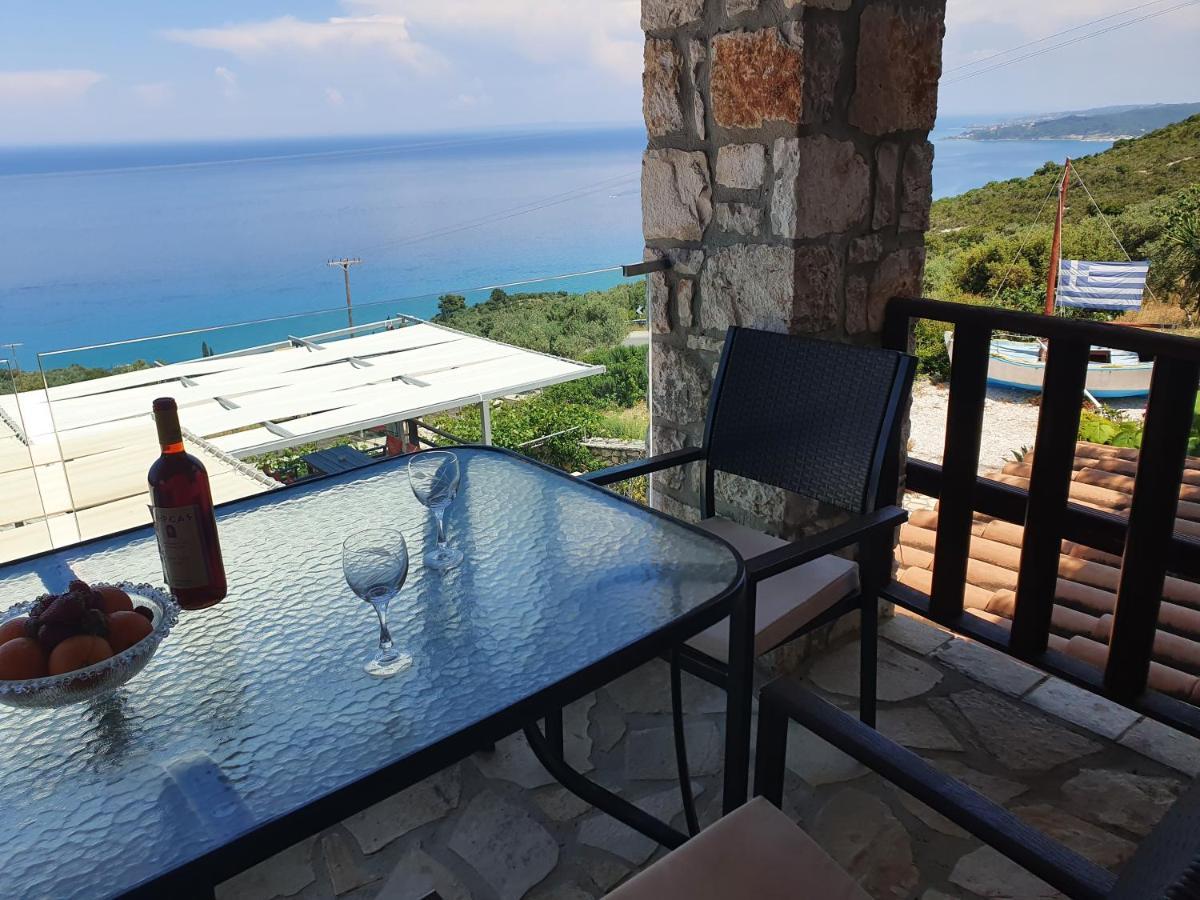 Nireas : Stone Villa Orthoniai Bagian luar foto