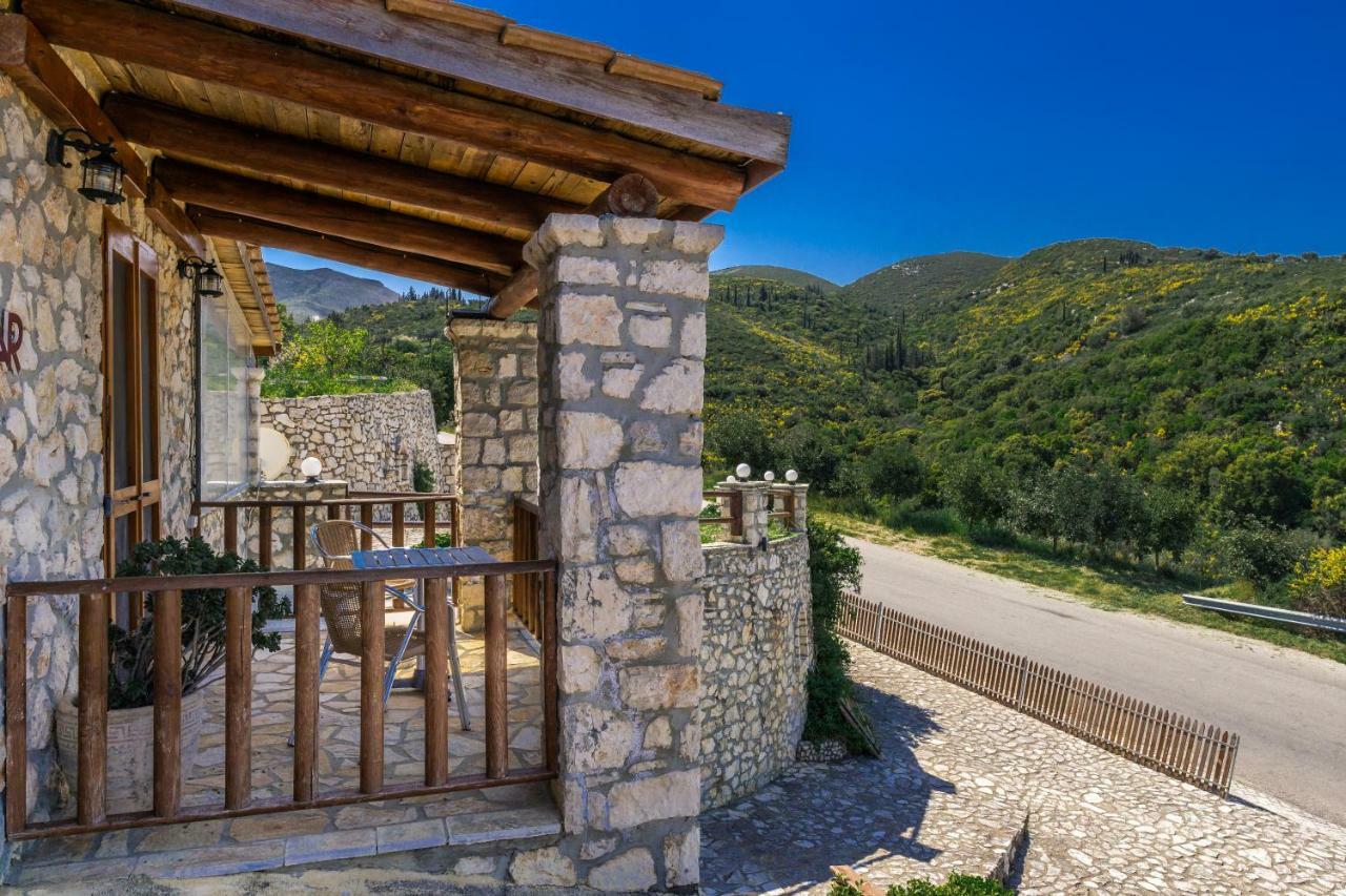 Nireas : Stone Villa Orthoniai Bagian luar foto